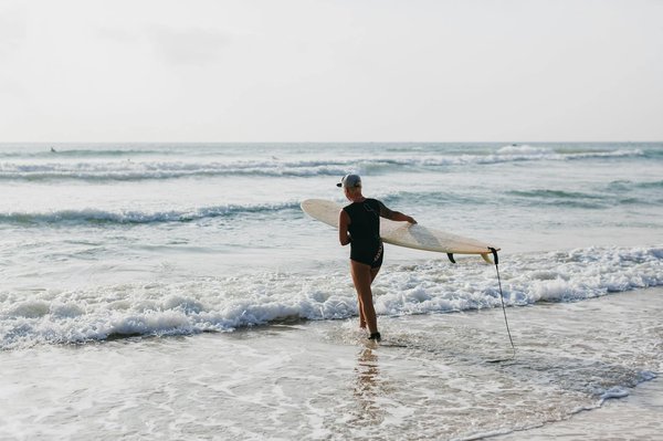Quels sont les meilleurs spots pour faire du surf à Bali, Indonésie?